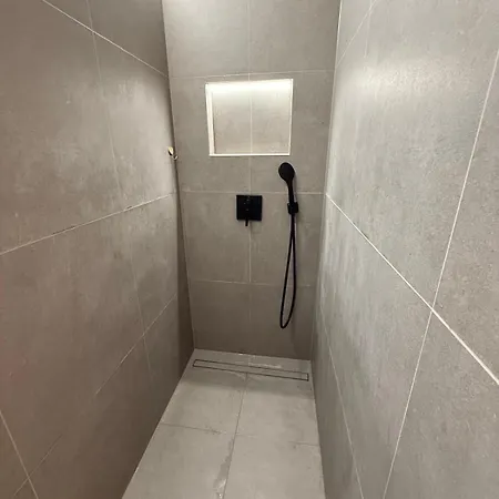 公寓 Modern With Terrace In Solln